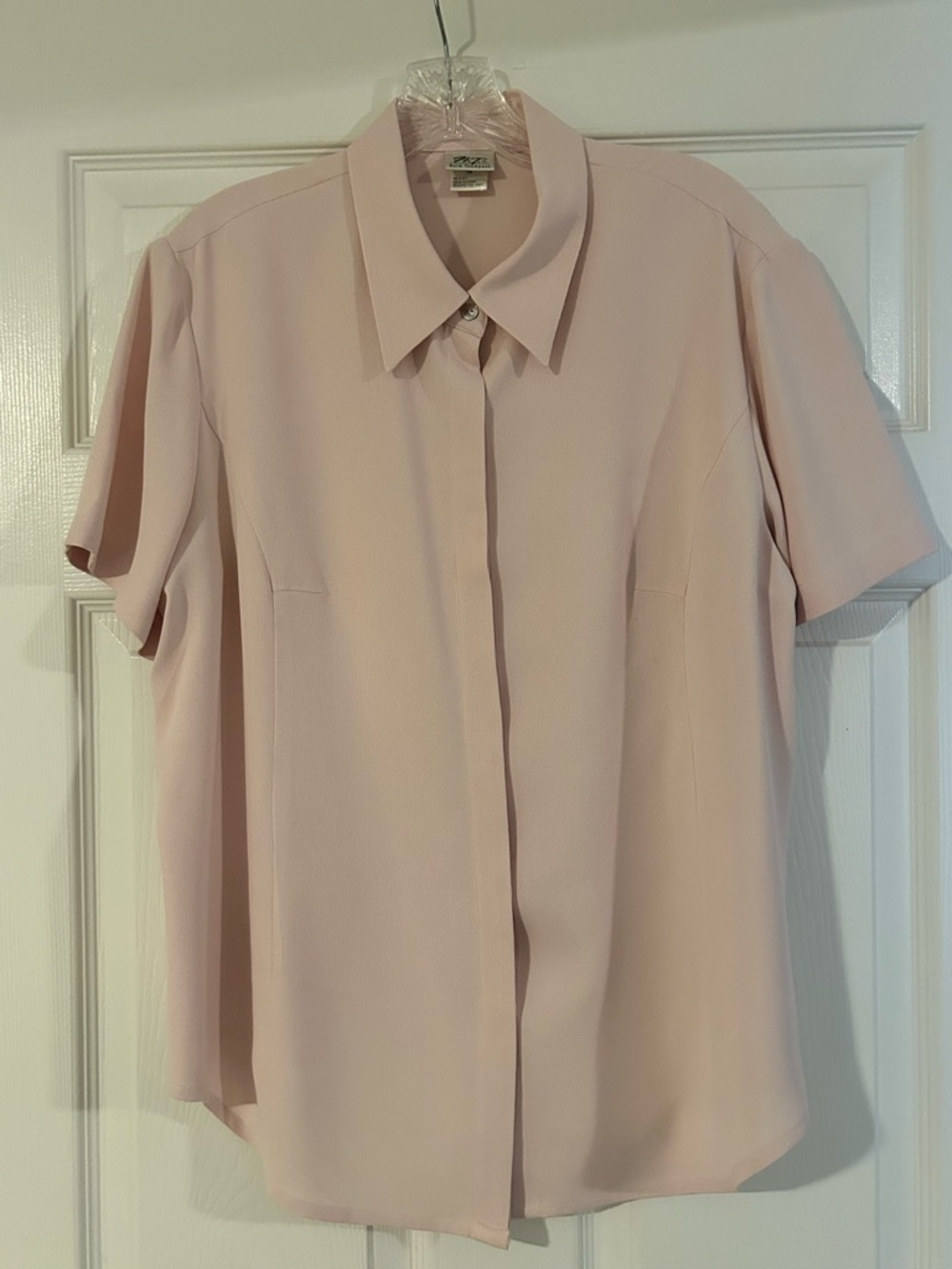 Norm Thompson Pink Silk Short Sleeve Button Up Blouse